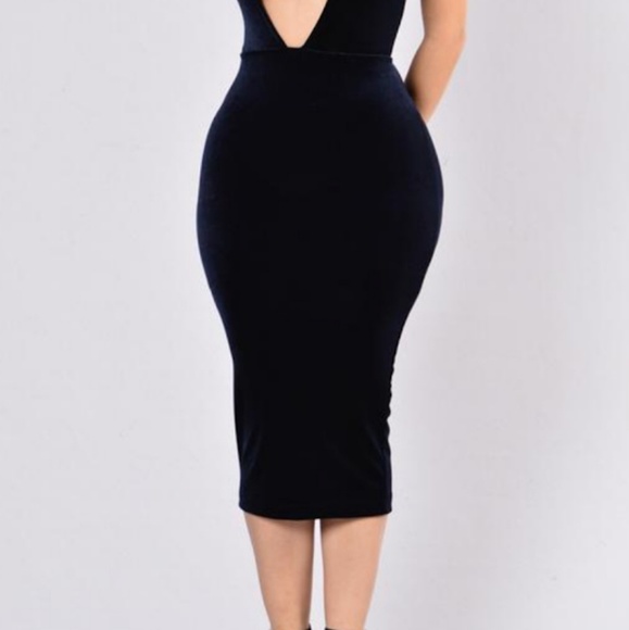 Dress - Picture 2 of 4